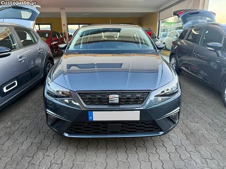 Cinza Usado 2022 Seat Ibiza Style | € 13.900 (Bom preço) - Imagem 1/1