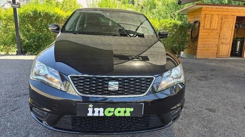 Usado Seat Toledo Style 90 HP (66 kW) 2017 Preto (metalizado) Citadino