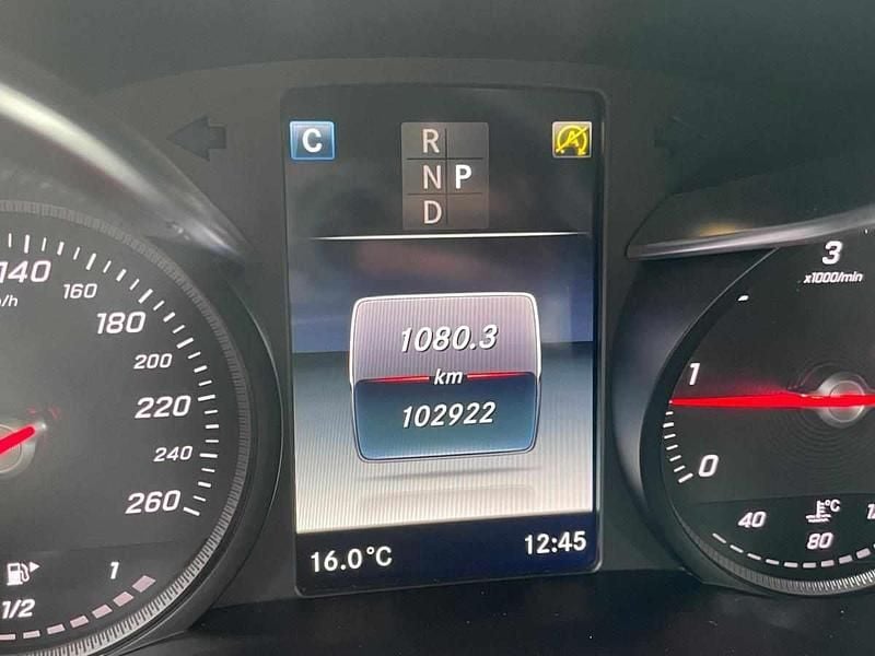 Usado Mercedes GLC250 204 HP (150 kW) 2017 Azul Citadino