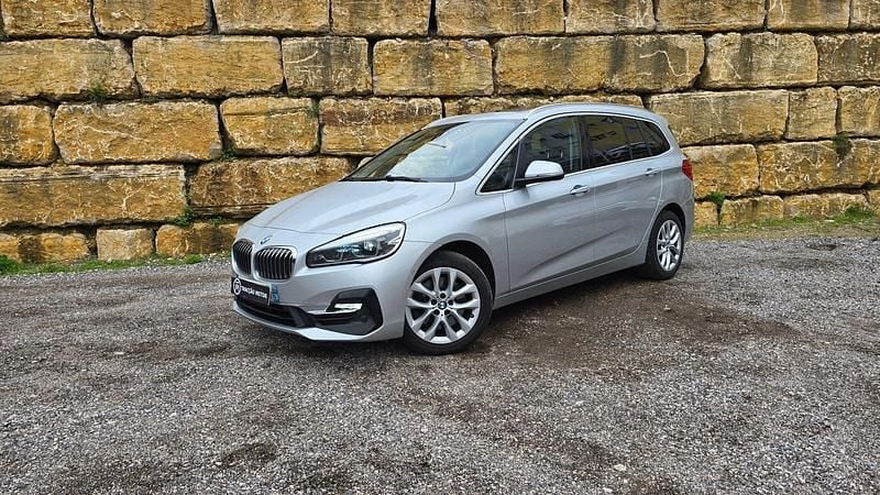 Cinza Usado 2018 BMW 220 Gran Tourer Luxury Line Monovolume | € 26.750 - Imagem 1/4