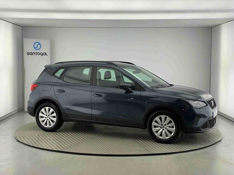 Cinzento Usado 2024 Seat Arona Style SUV | € 18.990 (Preço elevado) - Imagem 1/4