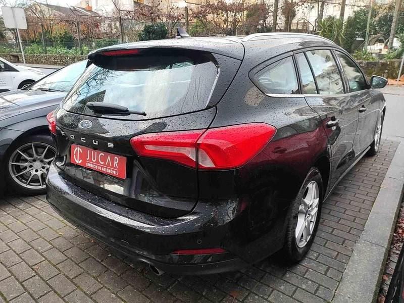 Usado Ford Focus 120 HP (88 kW) 2021 Preto Carrinha