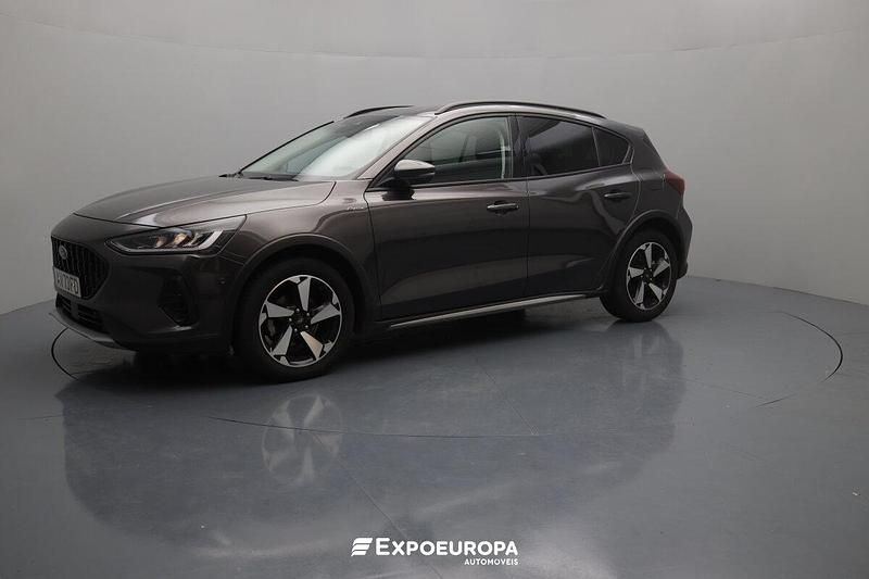 Cinzento Usado 2022 Ford Focus Active | € 19.690 (Preço elevado) - Imagem 1/4