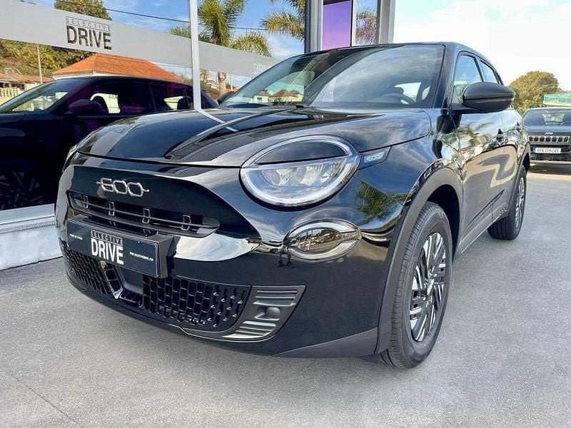 Preto Novo 2025 Fiat 600 | € 24.900 (Preço justo) - Imagem 1/4