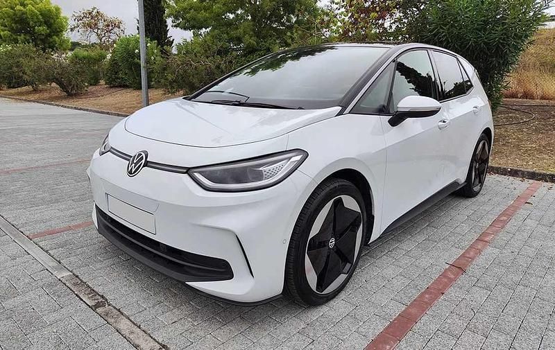 Branco Usado 2024 VW ID.3 Pro Citadino | € 35.900 - Imagem 1/4