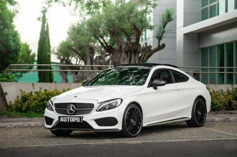 Branco Usado 2017 Mercedes C250 AMG Coupé | € 41.900 - Imagem 1/4