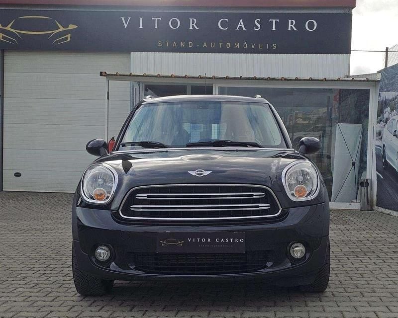 Usado Mini Countryman 112 HP (82 kW) 2016 Preto SUV