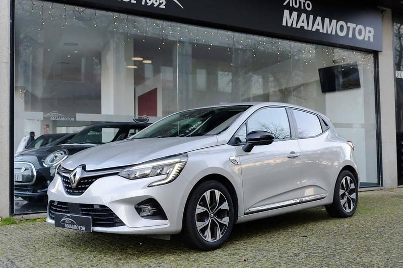 Cinzento Usado 2021 Renault Clio V | € 13.900 (Preço justo) - Imagem 1/4