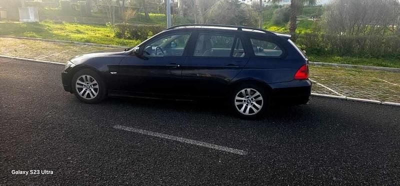 Usado BMW 320 163 HP (119 kW) 2006 Azul Carrinha