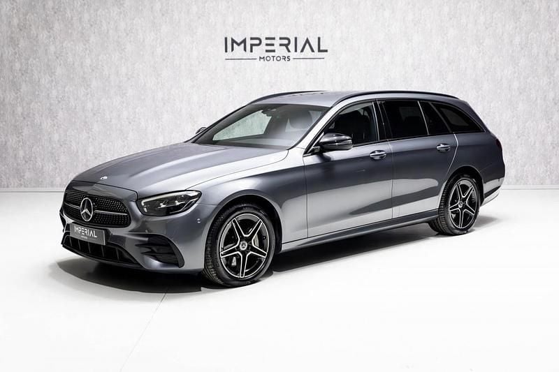 Cinza Usado 2022 Mercedes E300 AMG line Carrinha | € 38.950 (Preço justo) - Imagem 1/4