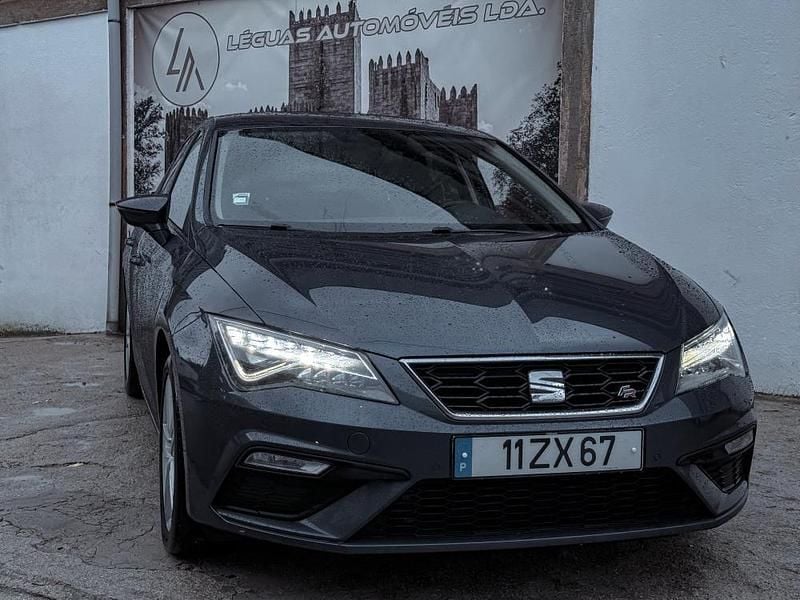 Usado Seat Leon 115 HP (84 kW) 2020 Cinzento
