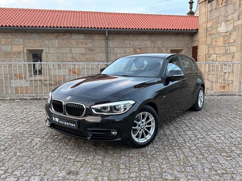 Preto Usado 2018 BMW 116 Sport Line Citadino | € 17.750 (Preço justo) - Imagem 1/4