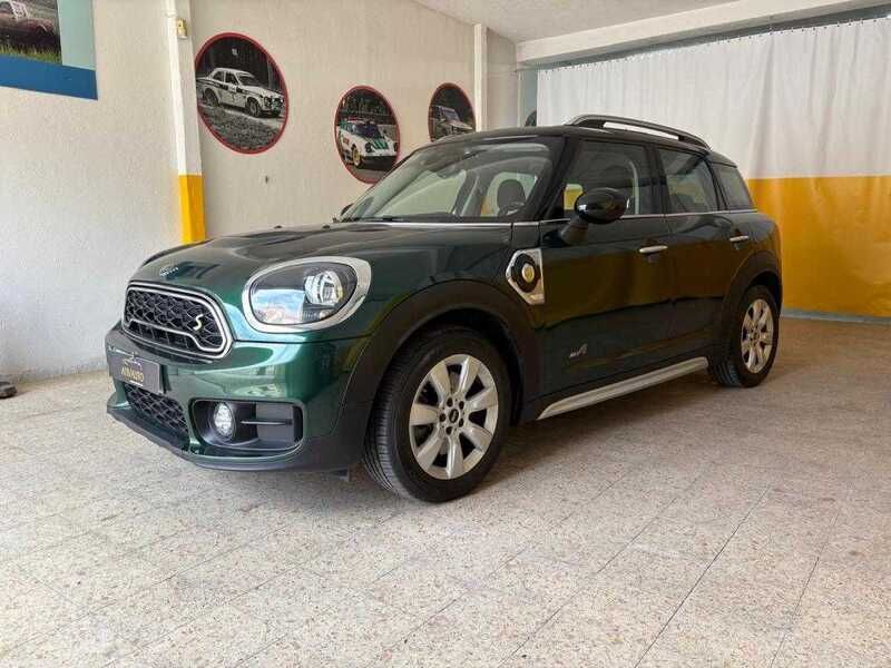 Usado Mini Countryman 136 HP (100 kW) 2018 Verde SUV