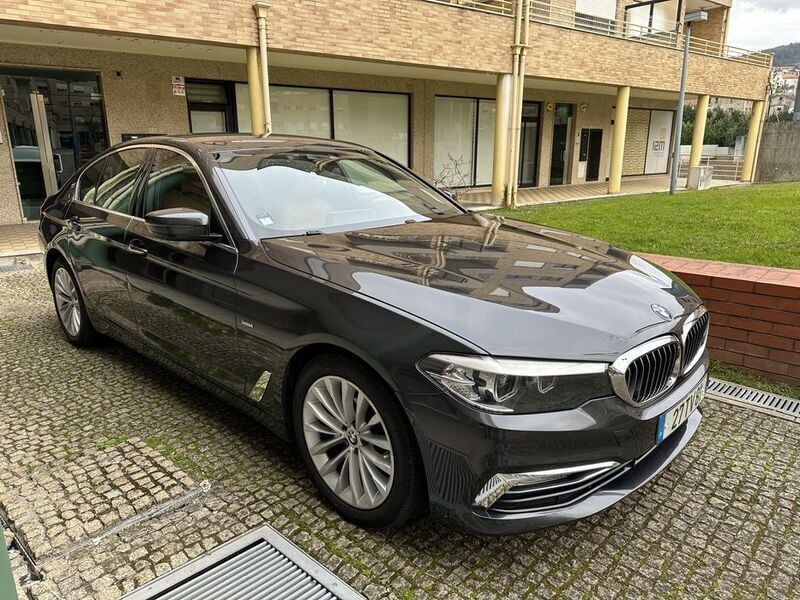 Usado 2017 BMW 520 Luxury Line Sedan | € 25.000 (Caro) - Imagem 1/4
