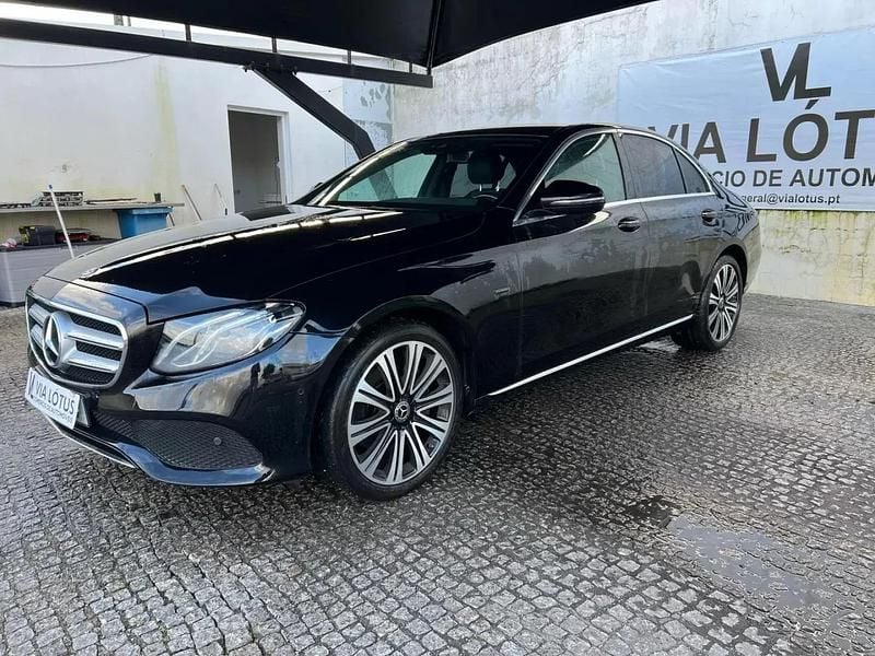 Usado Mercedes E350 Avantgarde 279 HP (205 kW) 2017 Preto Sedan