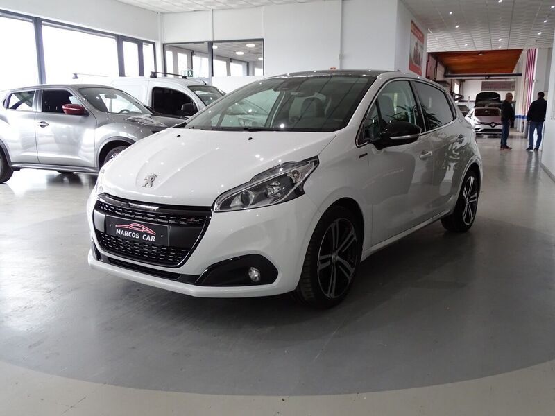 Usado Peugeot 208 GT-line 110 HP (80 kW) 2018 Branco Citadino