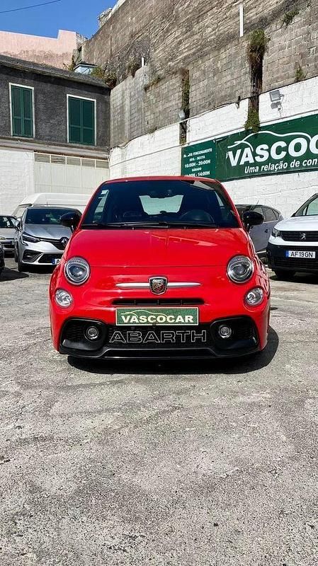 Usado Abarth 500 Pista 160 HP (117 kW) 2018 Vermelho Citadino
