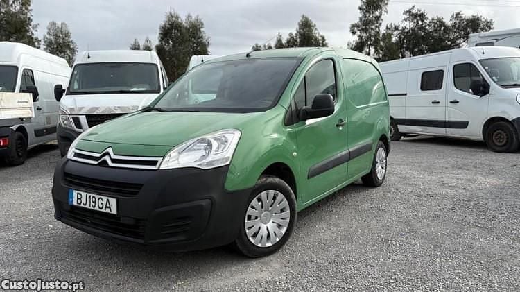 Usado Citroën Berlingo 75 HP (55 kW) 2016 Verde Monovolume