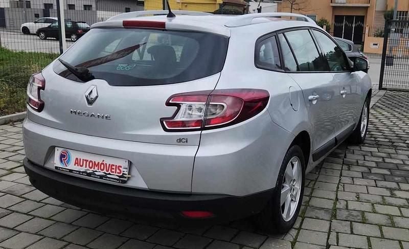 Usado Renault Mégane GrandTour 90 HP (66 kW) 2012 Cinzento Carrinha