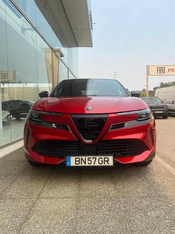 Vermelho Usado 2024 Alfa Romeo Junior SUV | € 41.900 (Preço elevado) - Imagem 1/4
