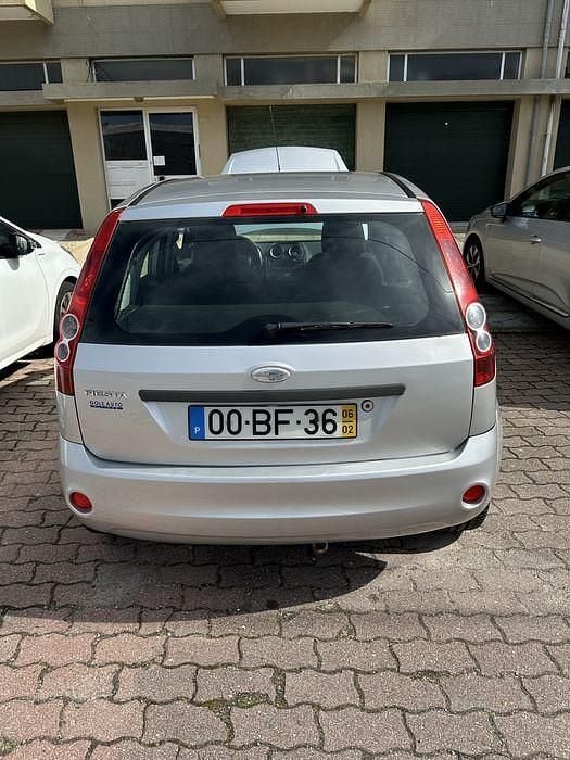 Usado Ford Fiesta 75 HP (55 kW) 2006 Citadino