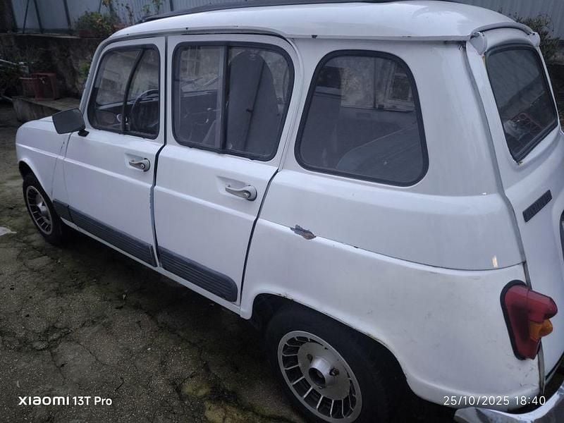 Usado 1990 Renault R4 Sedan | € 3.400 - Imagem 1/4