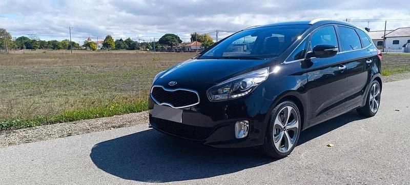 Preto Usado 2015 Kia Carens Monovolume | € 11.750 (Super Preço) - Imagem 1/4