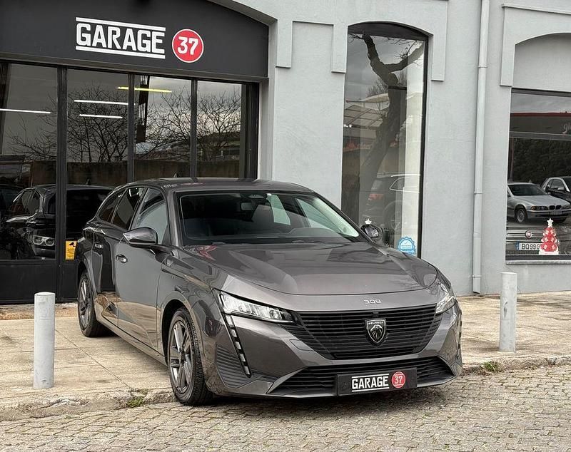 Cinza Usado 2022 Peugeot 308 Active Carrinha | € 18.990 (Preço justo) - Imagem 1/4