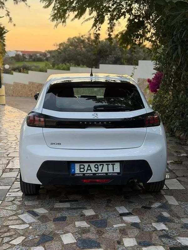 Usado Peugeot 208 75 HP (55 kW) 2023 Branco Citadino