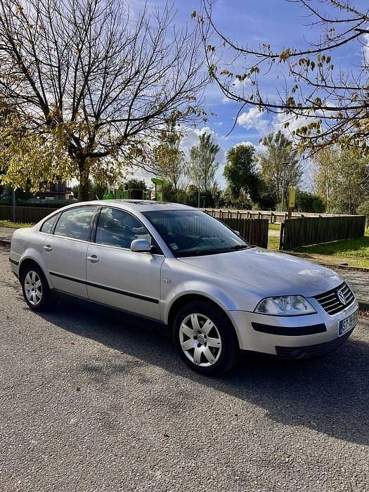 Usado 2001 VW Passat Sedan | € 4.100 (Preço justo) - Imagem 1/4