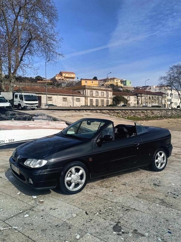 Preto Usado 1998 Renault Mégane Cabriolet Cabrios | € 4.500 - Imagem 1/4