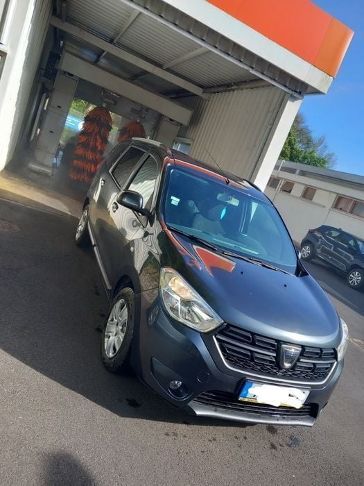 Usado 2018 Dacia Lodgy Monovolume | € 5.850 (Preço justo) - Imagem 1/3