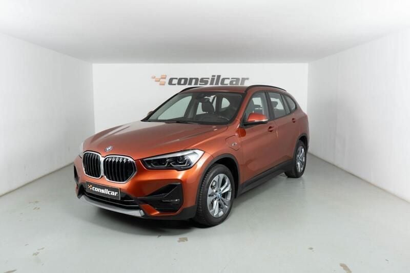 Laranja Usado 2021 BMW X1 Advantage SUV | € 24.980 (Bom preço) - Imagem 1/4