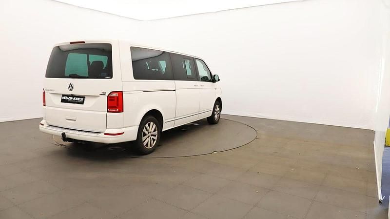Branco Usado 2016 VW Caravelle Monovolume | € 29.990 - Imagem 1/2