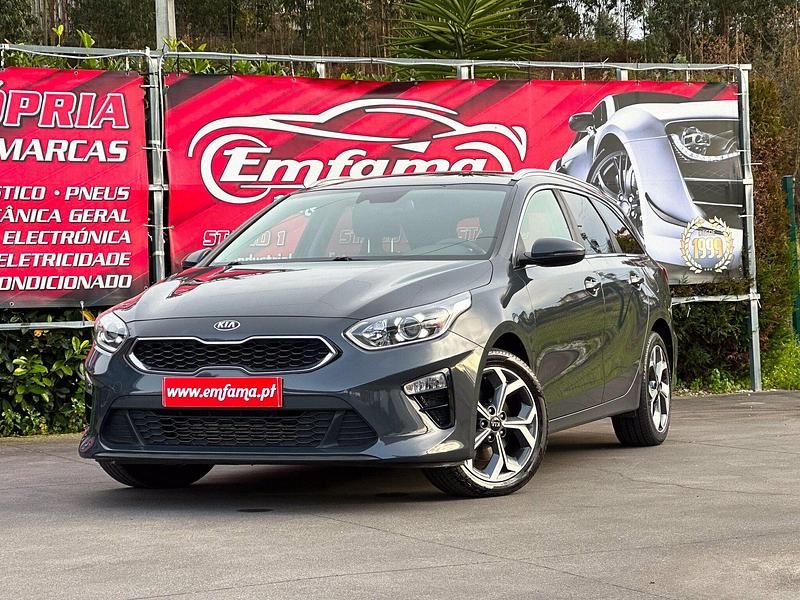 Cinza Usado 2021 Kia Ceed Citadino | € 16.950 (Preço justo) - Imagem 1/4