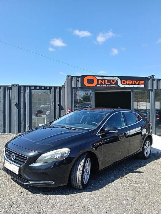 Usado 2015 Volvo V40 Carrinha | € 9.499 (Preço justo) - Imagem 1/4