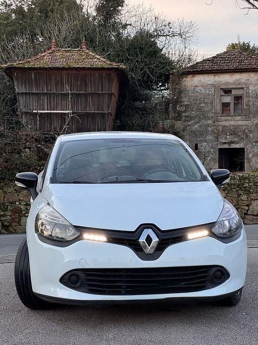 Usado 2016 Renault Clio IV Sedan | € 7.750 (Super Preço) - Imagem 1/4