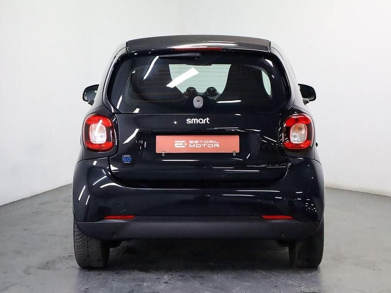 Usado Smart ForTwo Electric Drive Passion 60 kW (82 HP) 2021 Preto Coupé