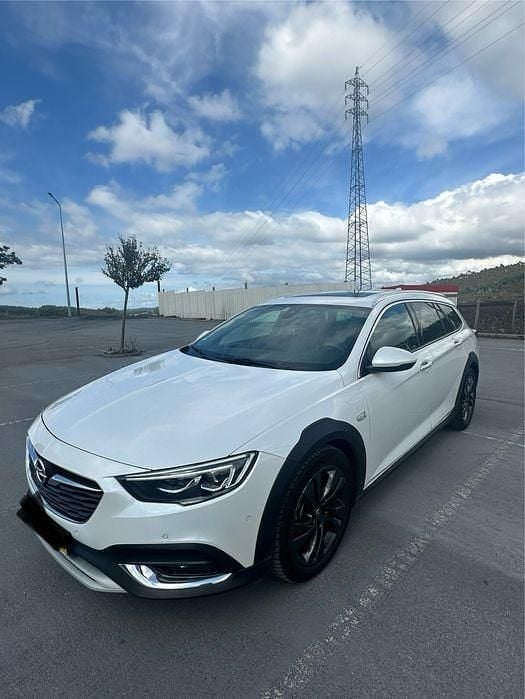 Usado 2018 Opel Insignia Country Tourer Carrinha | € 21.000 - Imagem 1/4