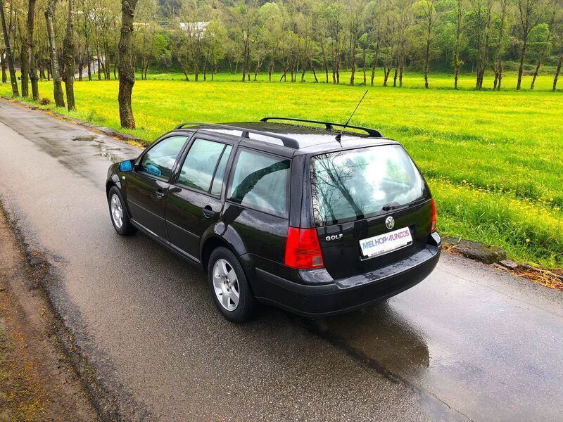 Usado VW Golf IV 75 HP (55 kW) 2000 Preto Carrinha