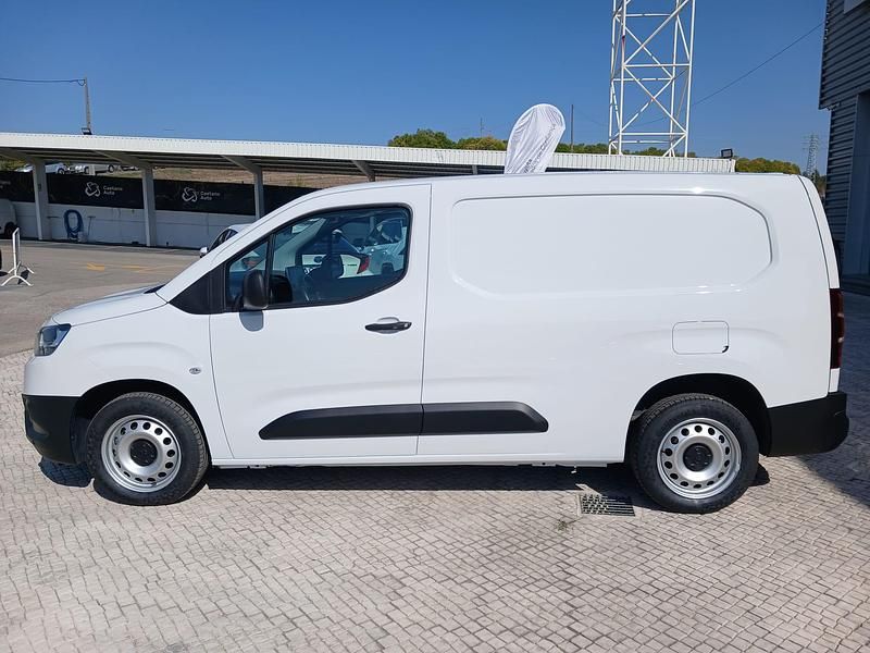 Usado Toyota Proace City City 100 HP (73 kW) 2023 Branco (sólida) Monovolume