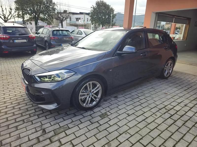 Usado BMW 118 Comfort Edition 136 HP (100 kW) 2020 Cinza Citadino