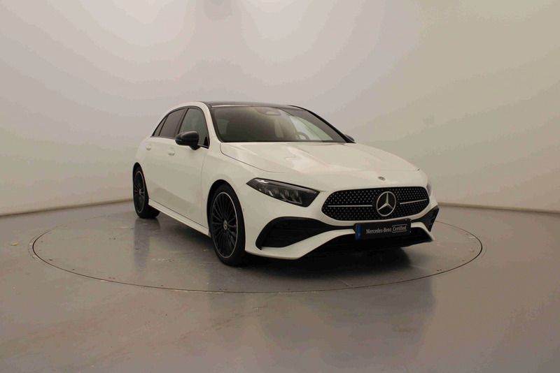 Branco Usado 2025 Mercedes A200 Citadino | € 42.990 (Caro) - Imagem 1/4