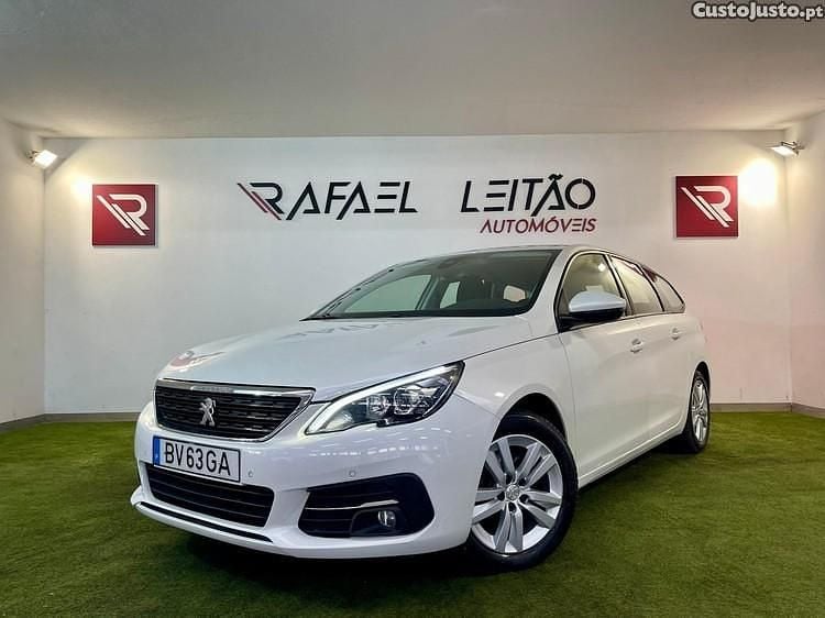 Branco Usado 2019 Peugeot 308 Style Carrinha | € 10.400 (Bom preço) - Imagem 1/1