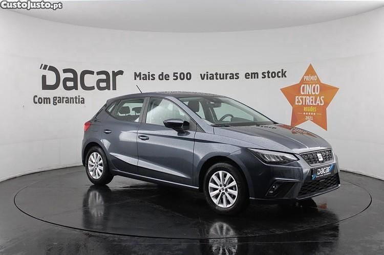 Usado Seat Ibiza Style 95 HP (69 kW) 2023 Cinza Citadino