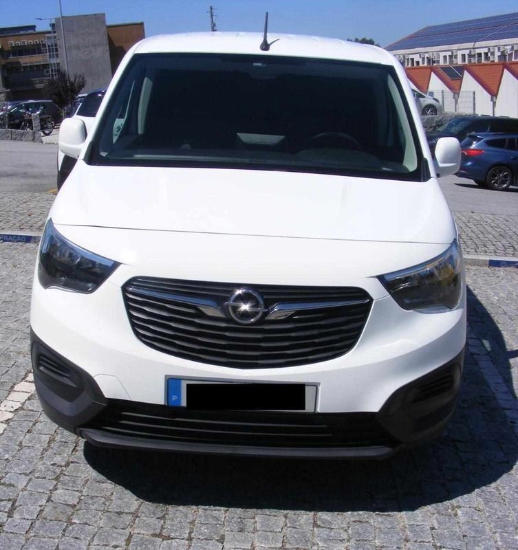 Branco Usado 2020 Opel Combo Enjoy Monovolume | € 15.000 (Preço justo) - Imagem 1/4