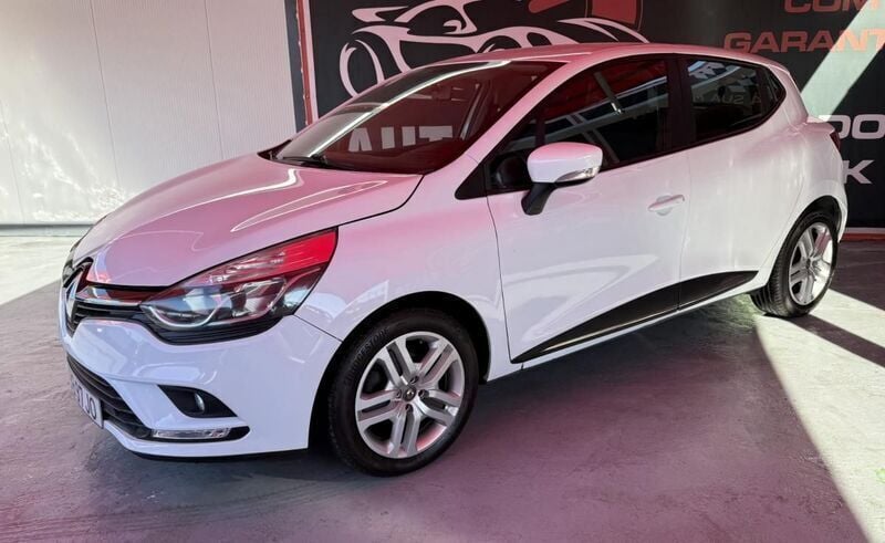 Branco Usado 2019 Renault Clio IV | € 12.900 (Preço justo) - Imagem 1/4