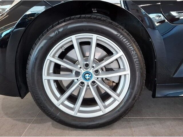 Usado BMW 320e 204 HP (150 kW) 2022 Preto Carrinha