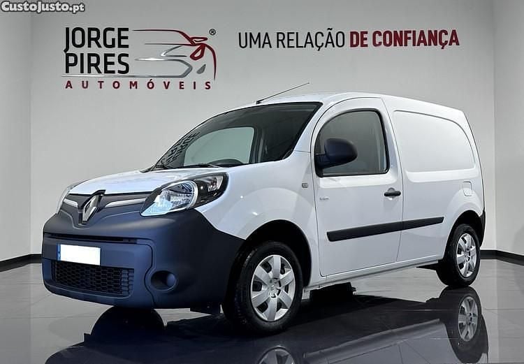 Branco Usado 2017 Renault Kangoo Monovolume | € 11.990 (Caro) - Imagem 1/1