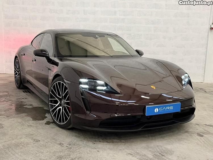 Usado Porsche Taycan 4S 389 kW (530 HP) 2023 Branco Sedan